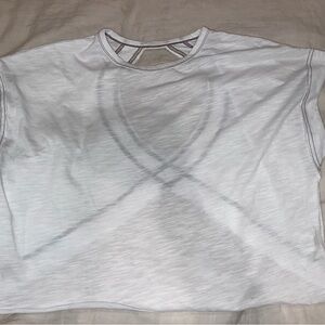 Amazon Women's White Short Sleeve Tee